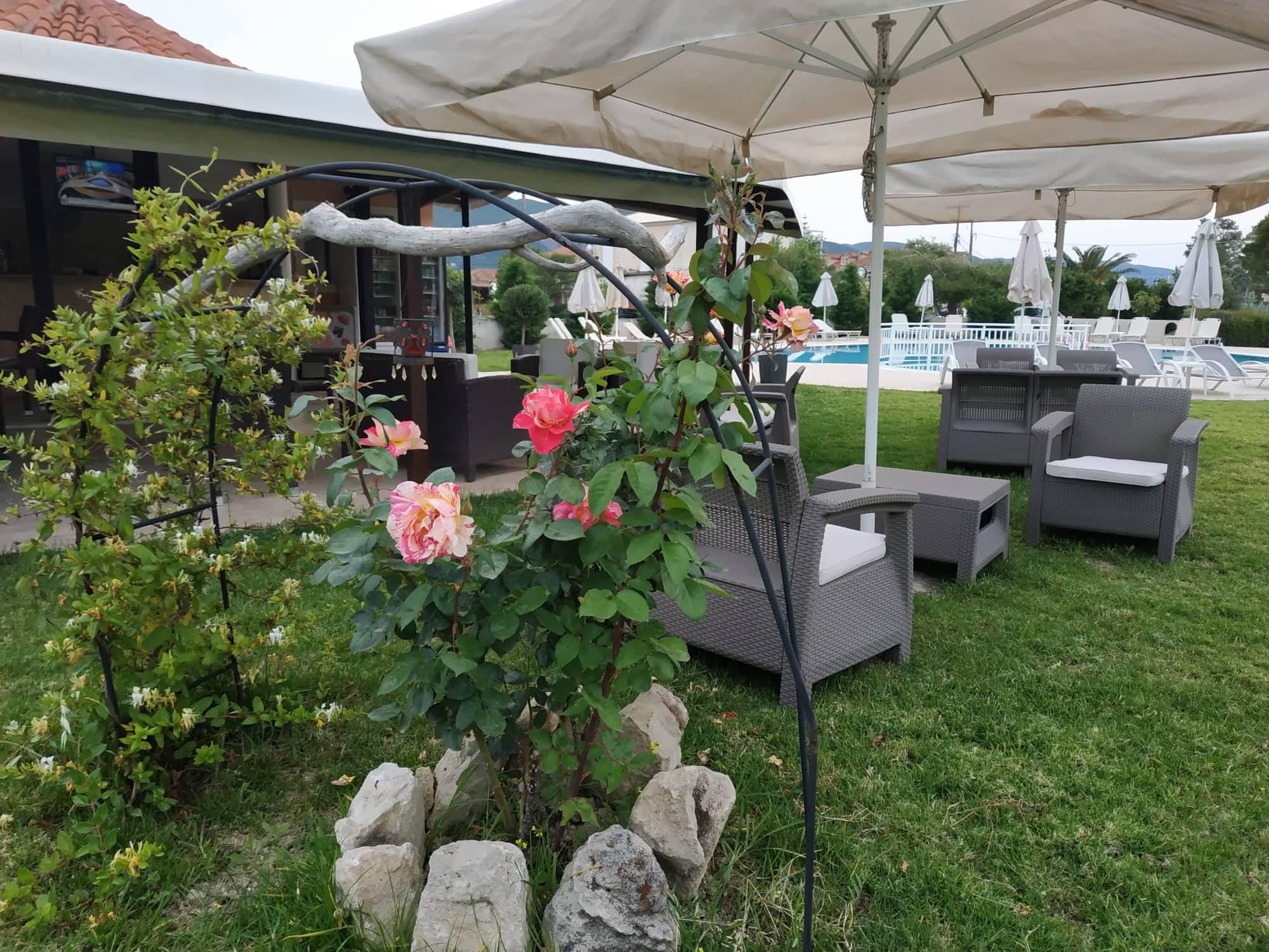 Eleni'S Garden & Castello Suites Аликанас Екстериор снимка