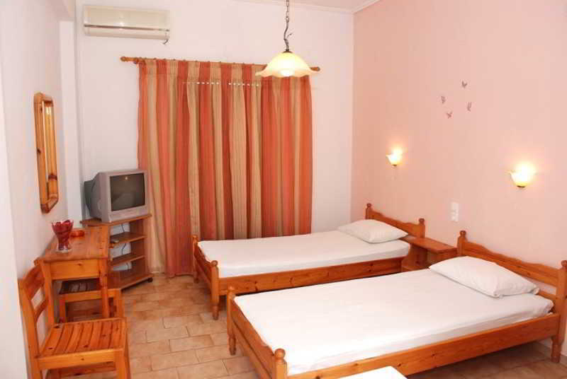 Eleni'S Garden & Castello Suites Аликанас Екстериор снимка