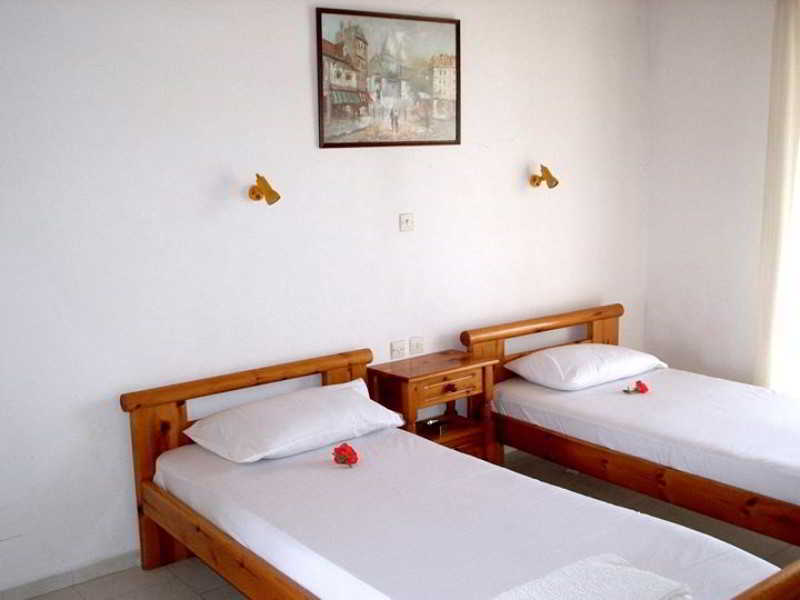 Eleni'S Garden & Castello Suites Аликанас Екстериор снимка
